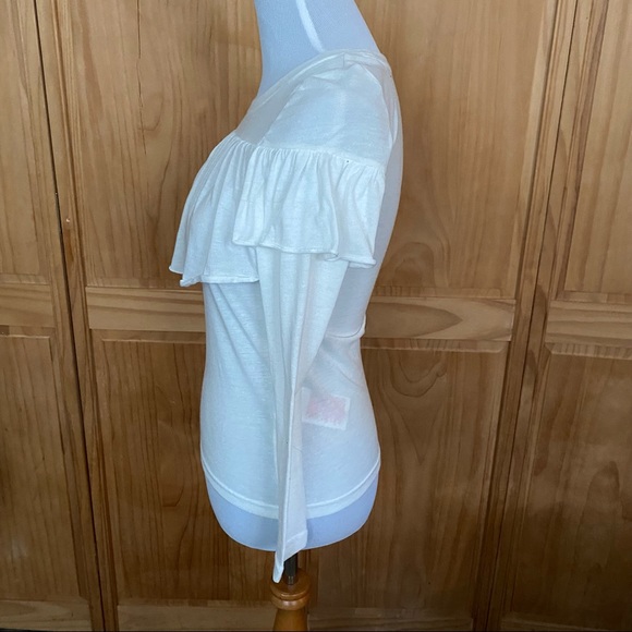 ⭐️ Vero Moda Ruffle Top - Picture 4 of 7